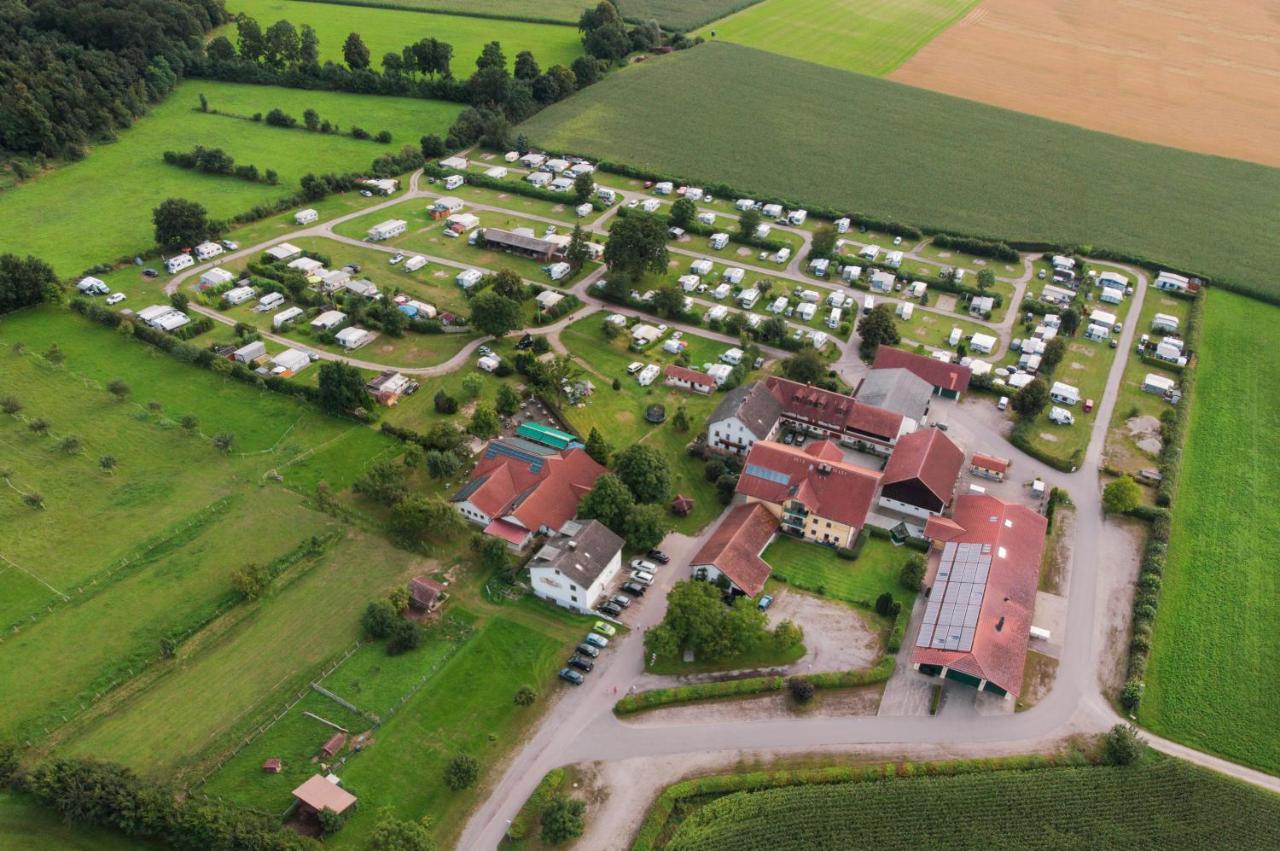 Hotel Preishof Kirchham Extérieur photo