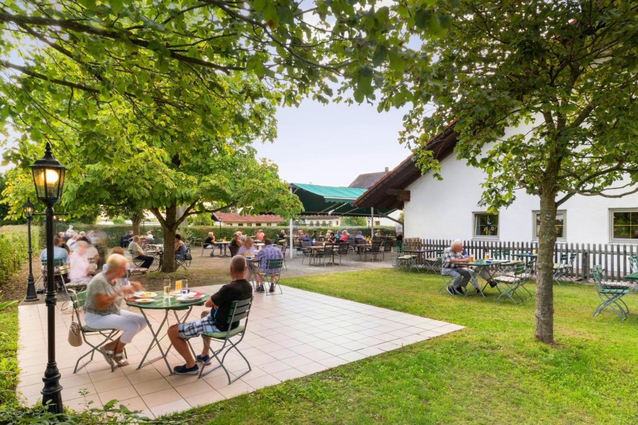 Hotel Preishof Kirchham Extérieur photo