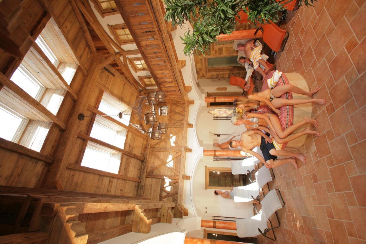 Hotel Preishof Kirchham Extérieur photo